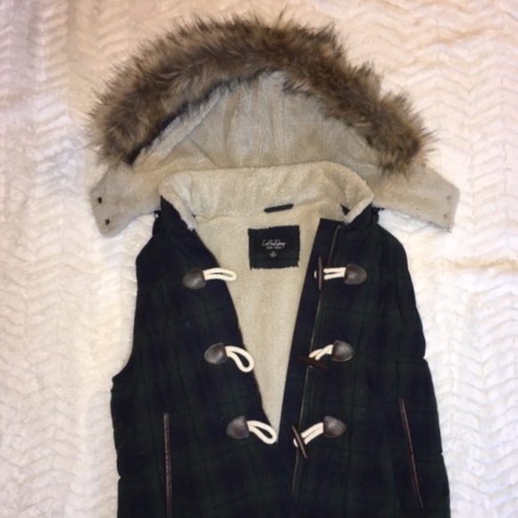 Modcloth Jackets & Blazers - CLOSING SALE Modcloth Faux Fur Quilted Lined Vest